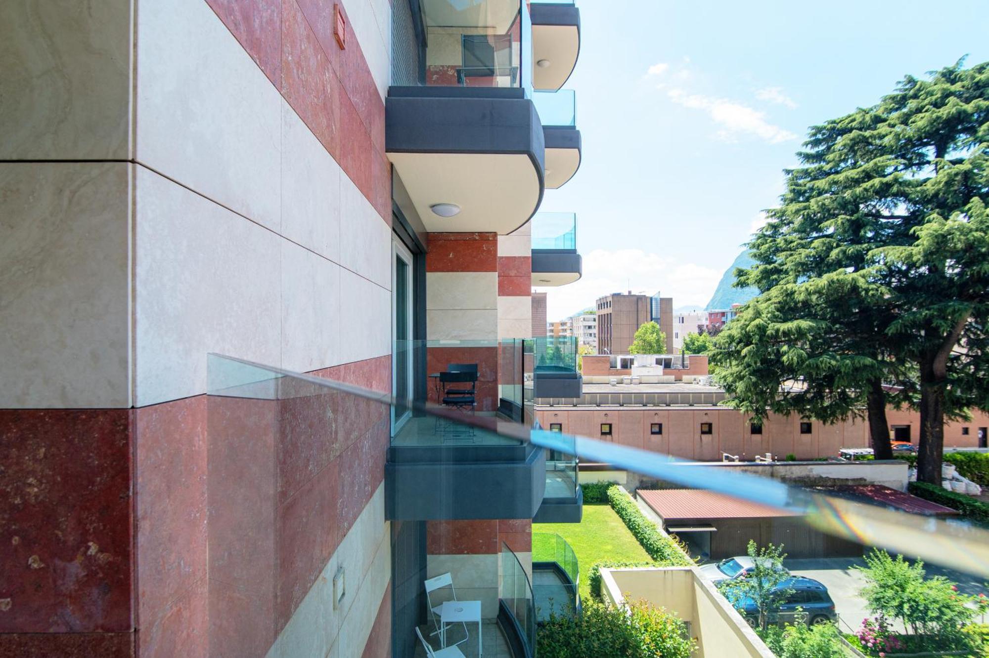 Roggia Apartments By Quokka 360 - Central Flats With Parking Space ลูกาโน ภายนอก รูปภาพ