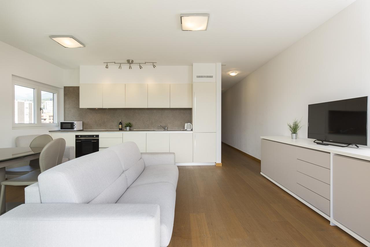 Roggia Apartments By Quokka 360 - Central Flats With Parking Space ลูกาโน ภายนอก รูปภาพ